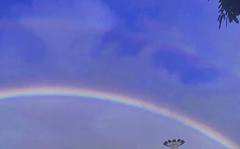 心中的彩虹话题作文