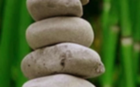 ��г֮����������800��