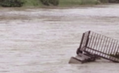 ���Ƽ�����ˮ����300����ƪ