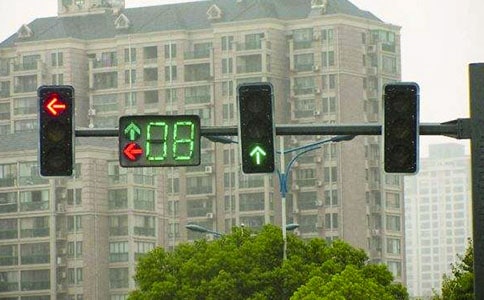 红绿灯400字的作文