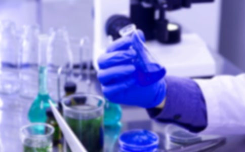 ��ѧ����600��