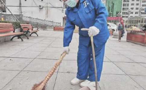 �����������˵ĳ������ģ���ѡ3ƪ��