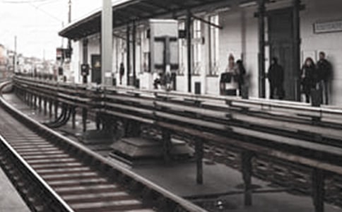 �����е��ϻ�վ���꼶����