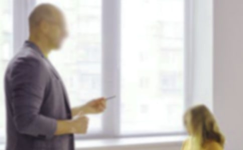 ����Ʒ����ʦ����300��3ƪ