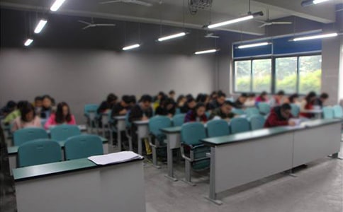 ���Ƽ������Ե�����300�ּ���6ƪ