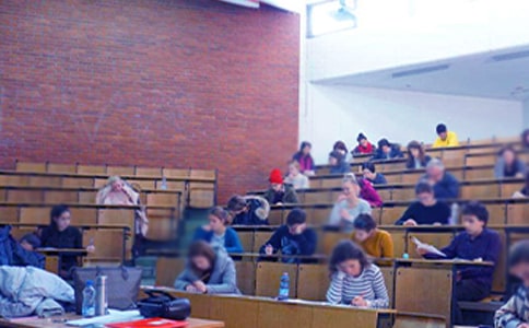 �йؿ����и����Ļ��ܾ�ƪ