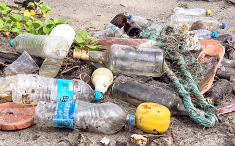 ������������300��