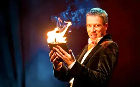 ����ħ��ʦ����������200��