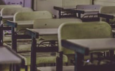 ���������ж�ĸУ��������700����ƪ