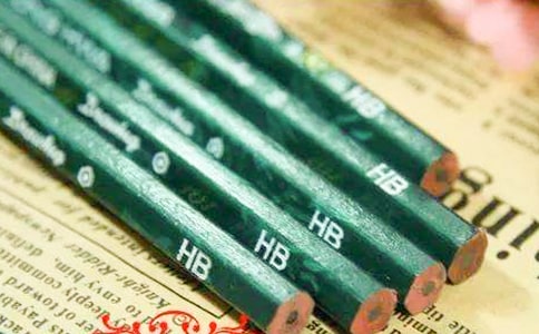 铅笔历险记作文2篇