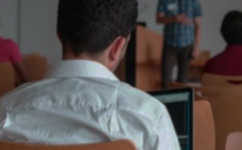 �Ͽε�����350�֣�ͨ��32ƪ��