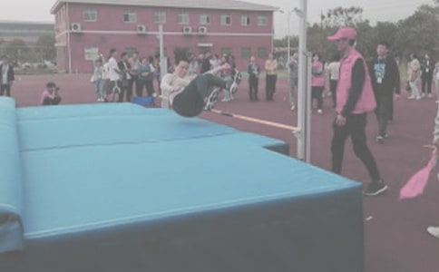 �������ҵ��900������