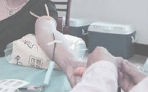 【精选】献血作文300字三篇