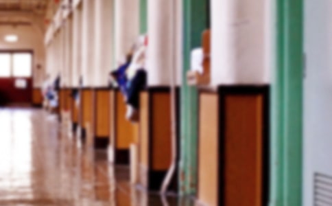 ѧУ������300�֣���ѡ��