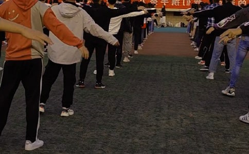 做早操的一年级作文