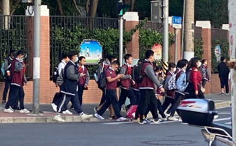 ��ѧ����������50��