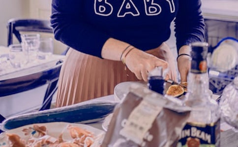 ���ر�����������600��